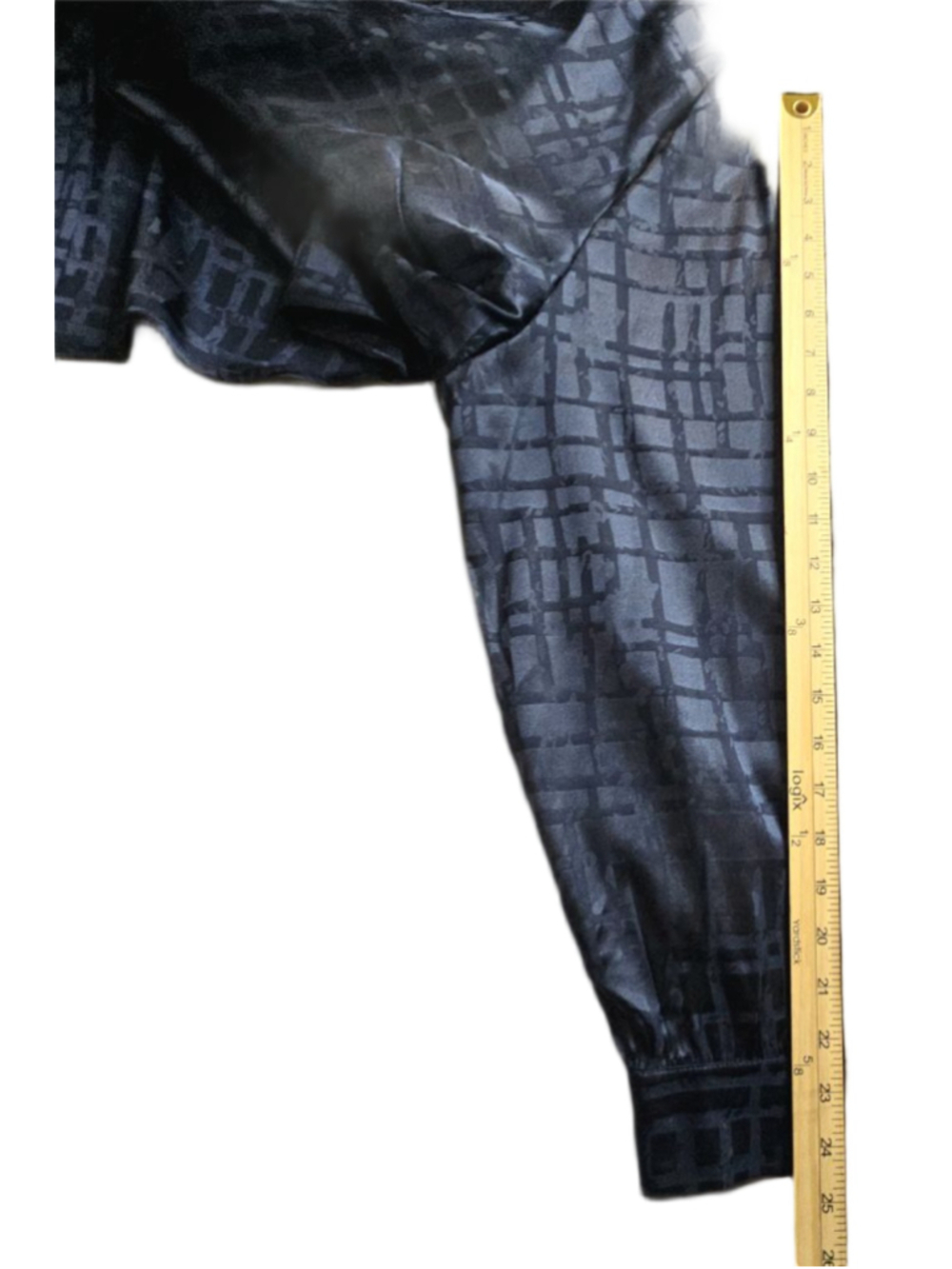 BloomChic Plus Size 22/24 Black Abstract Button Up Blouse NWT Flowy Top - Picture 8 of 9